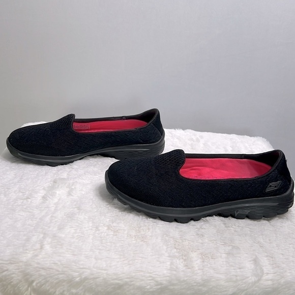 Sketchers Black Axis GoWalk 2 Mesh Slip-On Walking Shoe size 6 - Picture 10 of 12
